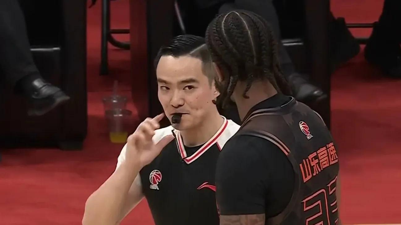 CBA常规赛训练课后再迎强敌,意大利国家队遗憾出局,主帅态度:细节曝光,纪律约束更严格的简单介绍 CBA常规赛训练课后再迎强敌,意大利国家队遗憾出局,主帅态度:细节曝光,纪律约束更严格的简单介绍